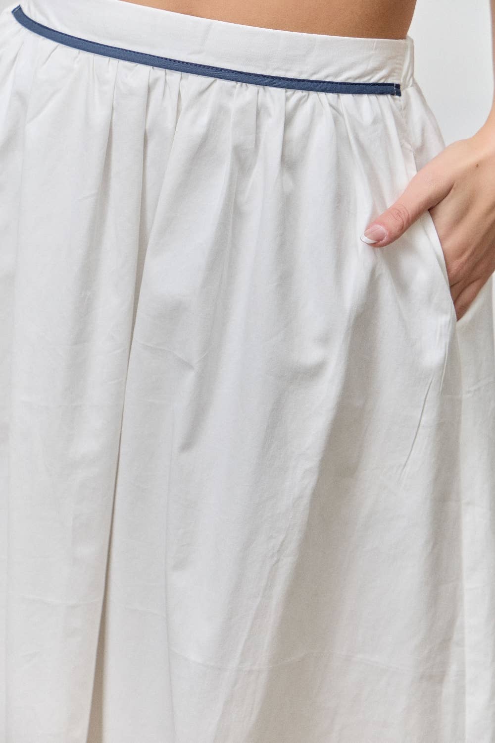 White Scallop Midi Skirt Plus